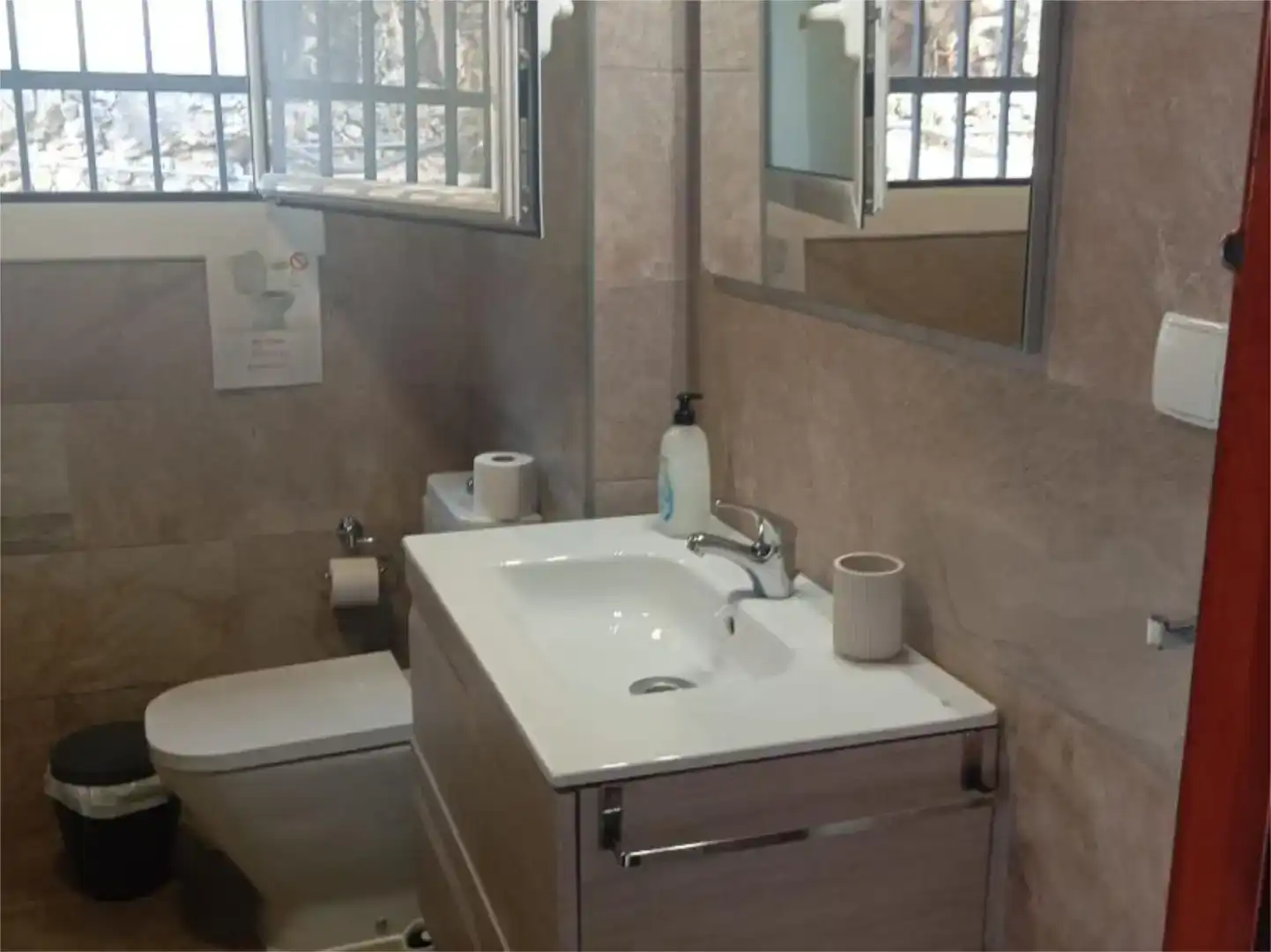 Bathroom of Houses for rent in Calafell  with Air Conditioner, Private garden and Swimming Pool