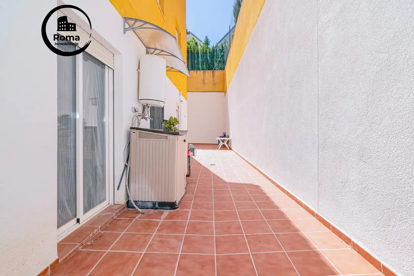 Terraza de Piso en venta en La Zubia con Aire acondicionado, Calefacción y Amueblado