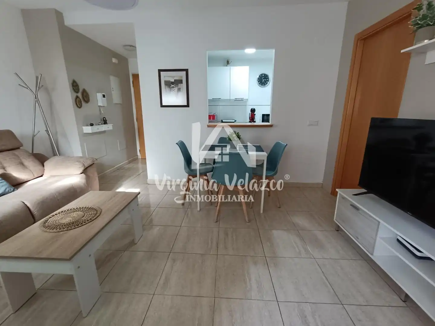 Sala de estar de Apartamento en venta en Rincón de la Victoria con Terraza y Trastero