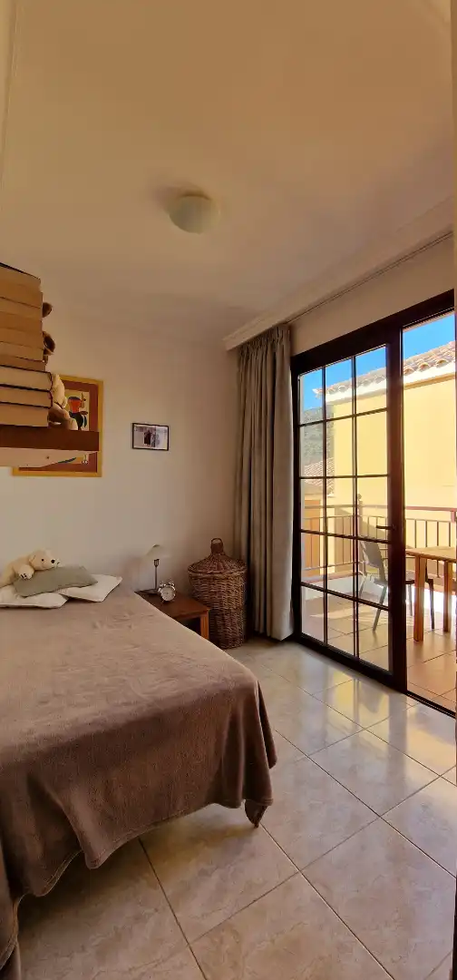 Habitación de Casa o chalet en venta en Arona con Jardín privado, Terraza y Trastero