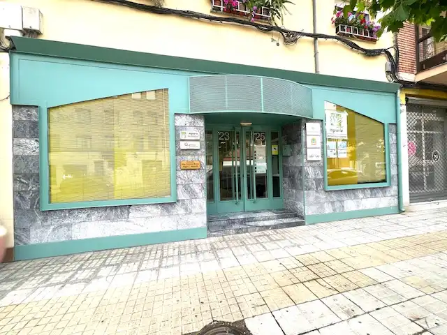 Local comercial en venda a Avenida el Ferrocarril 25, imagen 2