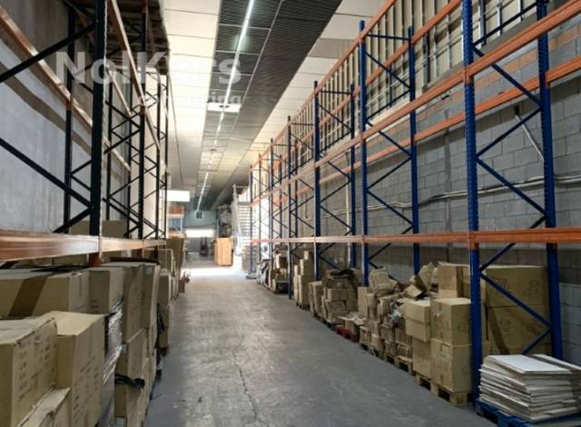 Nave industrial en Alquiler en Centre