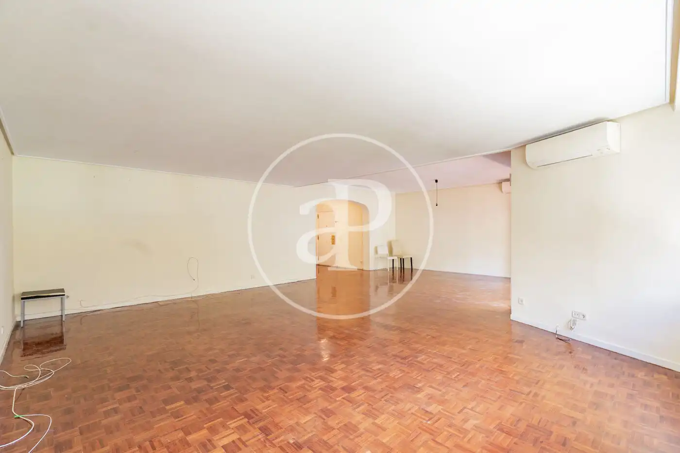 Piso de alquiler en Madrid con Aire acondicionado, Calefacción y Jardín privado