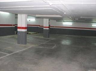 Garaje en Venta en Calle Calle de Luis del Valle en Portillo