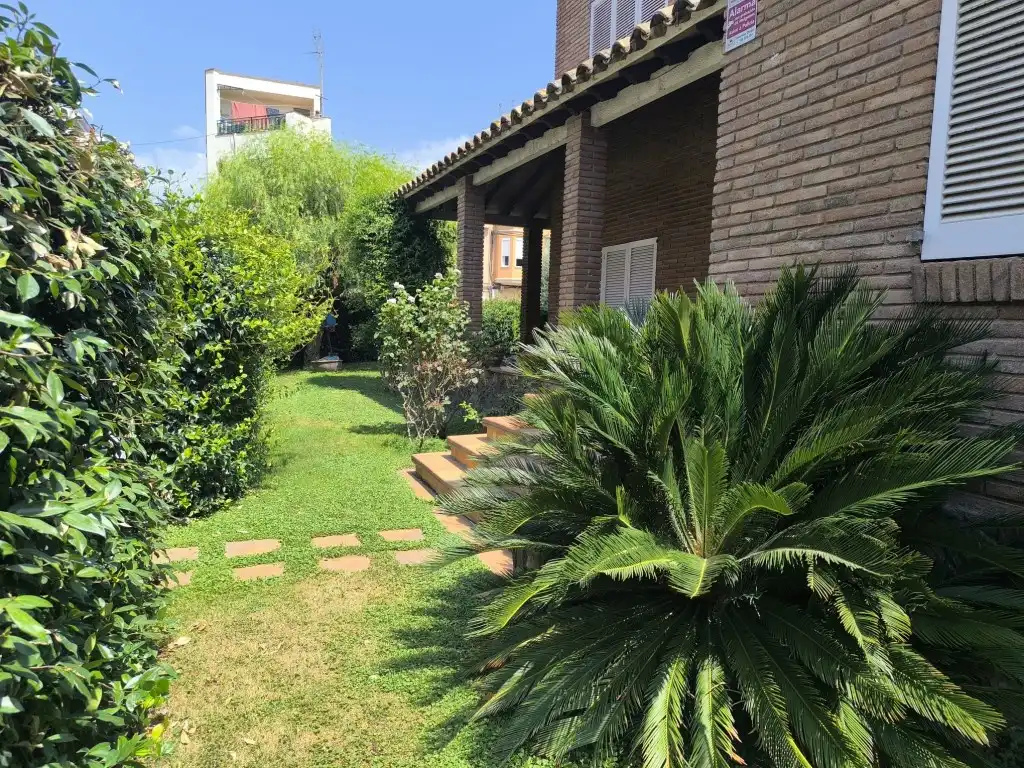 Jardí de Casa o xalet en venda en Pineda de Mar