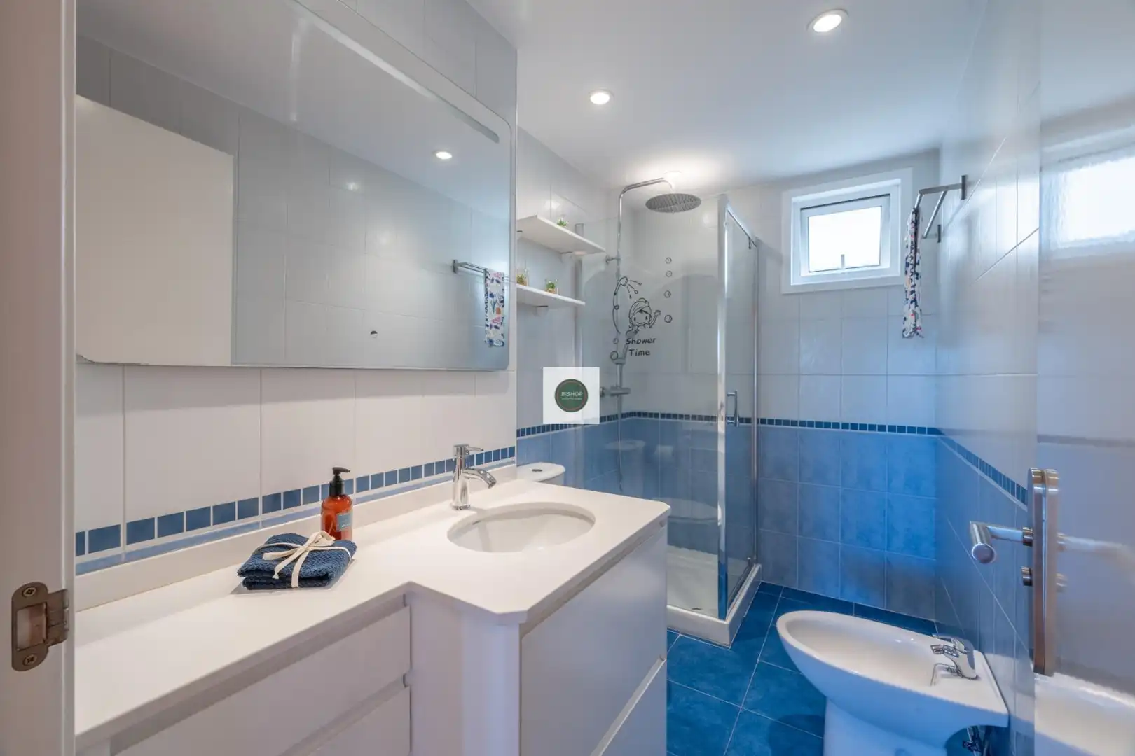 Baño de Piso en venta en A Coruña Capital  con Calefacción y Trastero