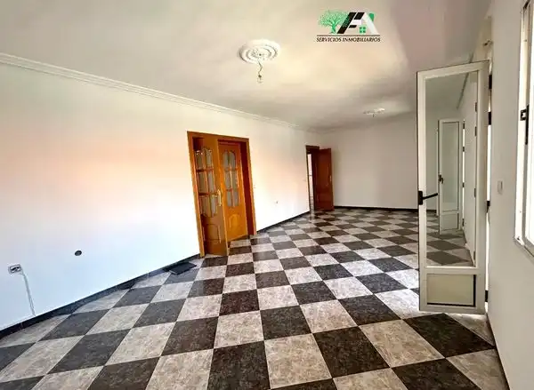 Piso en venta en Begíjar con Balcón