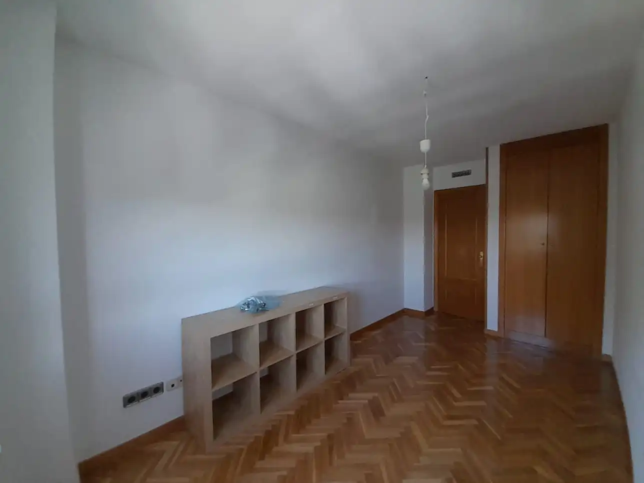 Bedroom of Flat for sale in Madrid  with Air Conditioner, Heating and Storage room