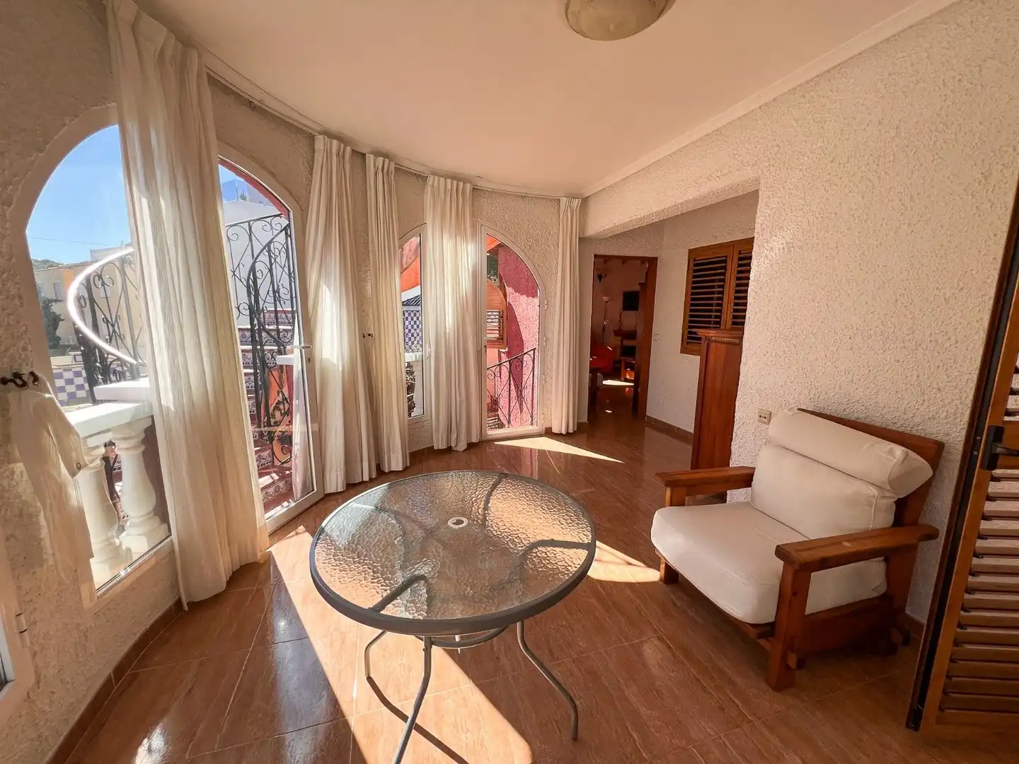 Sala d'estar de Casa adosada en venda en Torrevieja amb Calefacció, Jardí privat i Terrassa