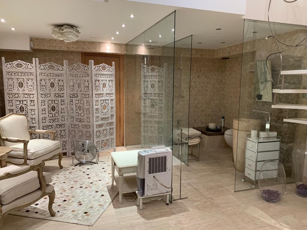 Bany de Apartament en venda en Loporzano amb Aire condicionat, Moblat i Alarma