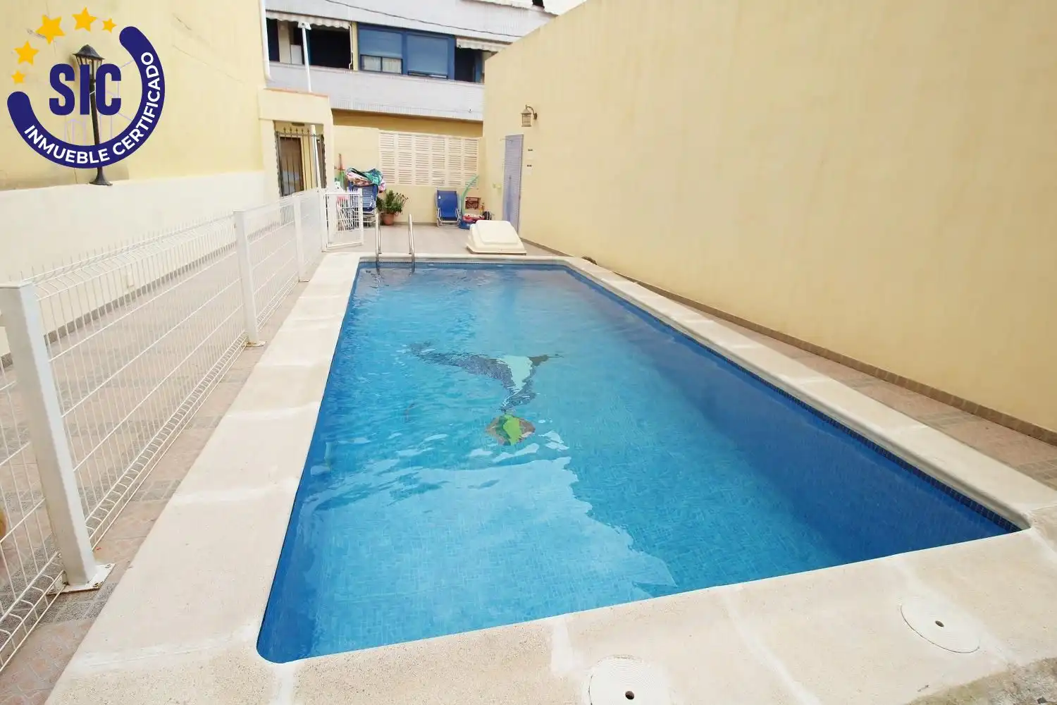 Piscina de Pis en venda en Oropesa del Mar / Orpesa amb Terrassa, Moblat i Piscina comunitària