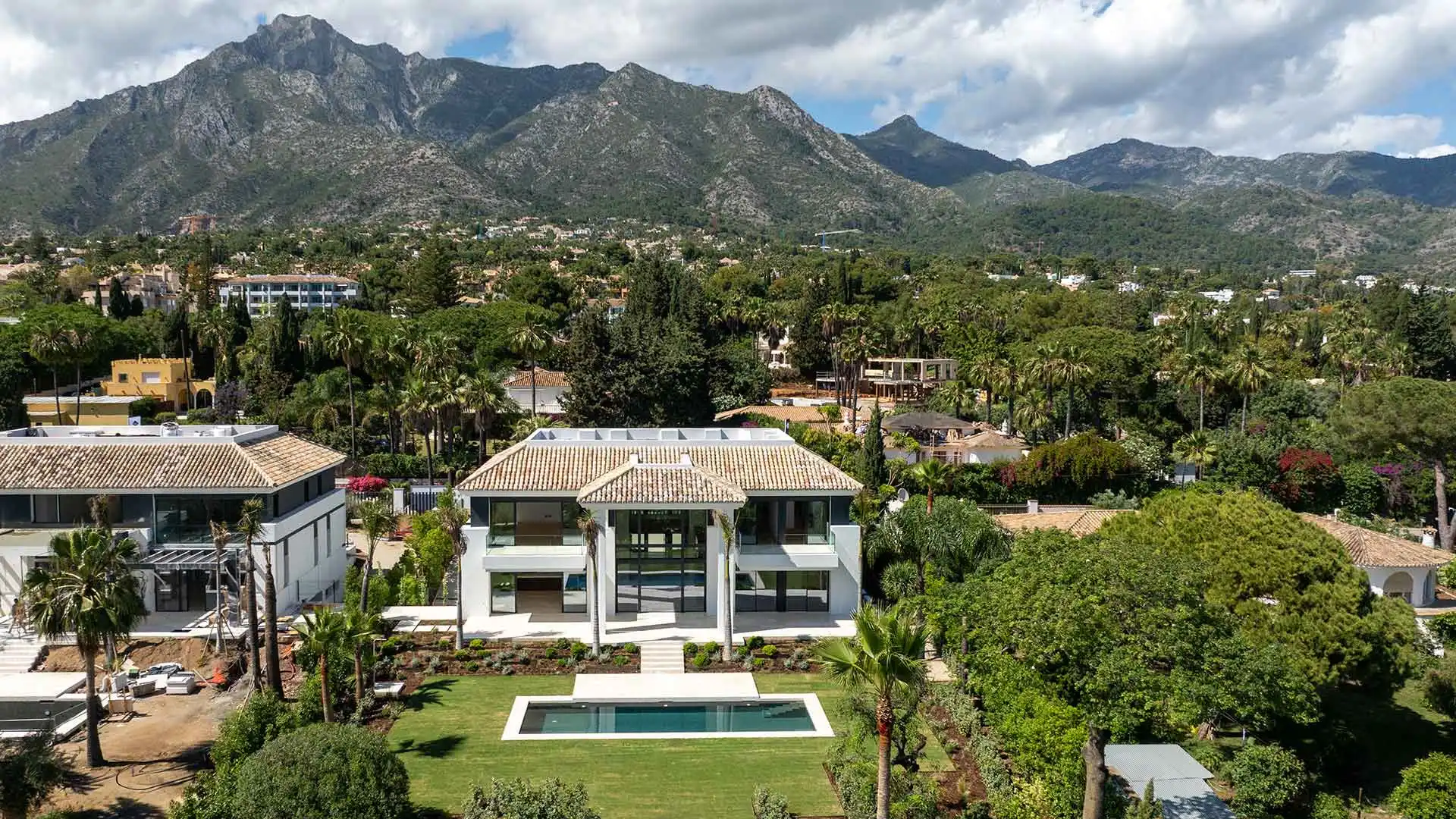 Casa amb piscina en venda a PIZARRA-UR ROCIO NAGUELES 178