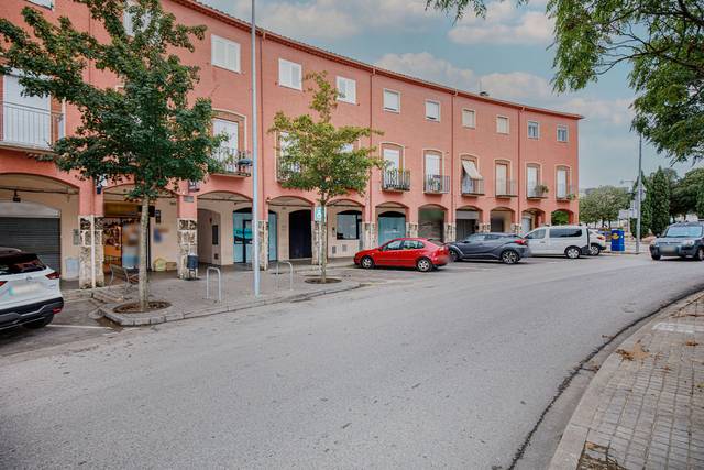 Local comercial en Alquiler en PS MOSSEN CONSTANS en Banyoles