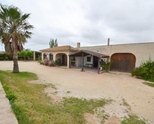 Vista exterior de Finca rústica en venda en Deltebre amb Aire condicionat, Terrassa i Piscina