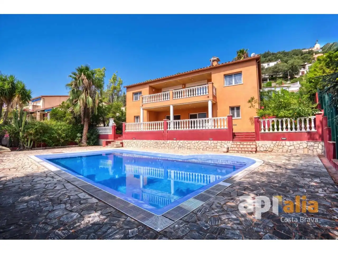 Chalet en venta en Calle de París
