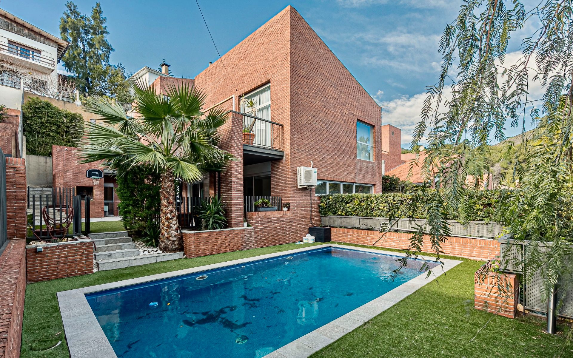 Piscina de Casa o xalet en venda en Castelldefels amb Aire condicionat, Calefacció i Jardí privat