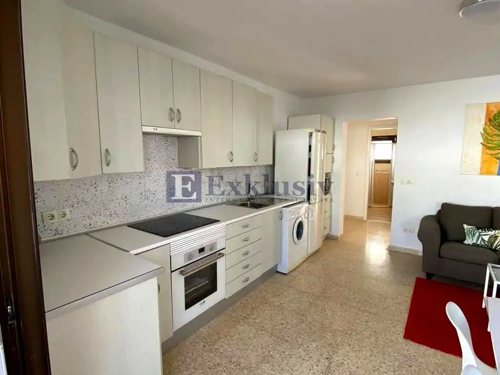Küche von Erdgeschoss zur Miete in Puerto de la Cruz mit Privatgarten, Terrasse und Möbliert