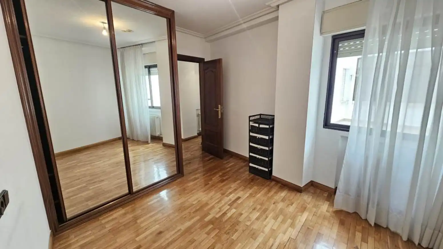 Bedroom of Flat for rent in Salamanca  with Heating, Parquet flooring and Terrace