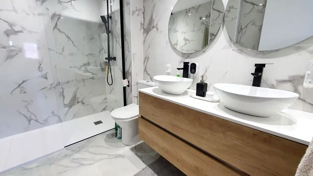 Apartament amb piscina en venda a Calle Rodrigo de Triana 7, imagen 3