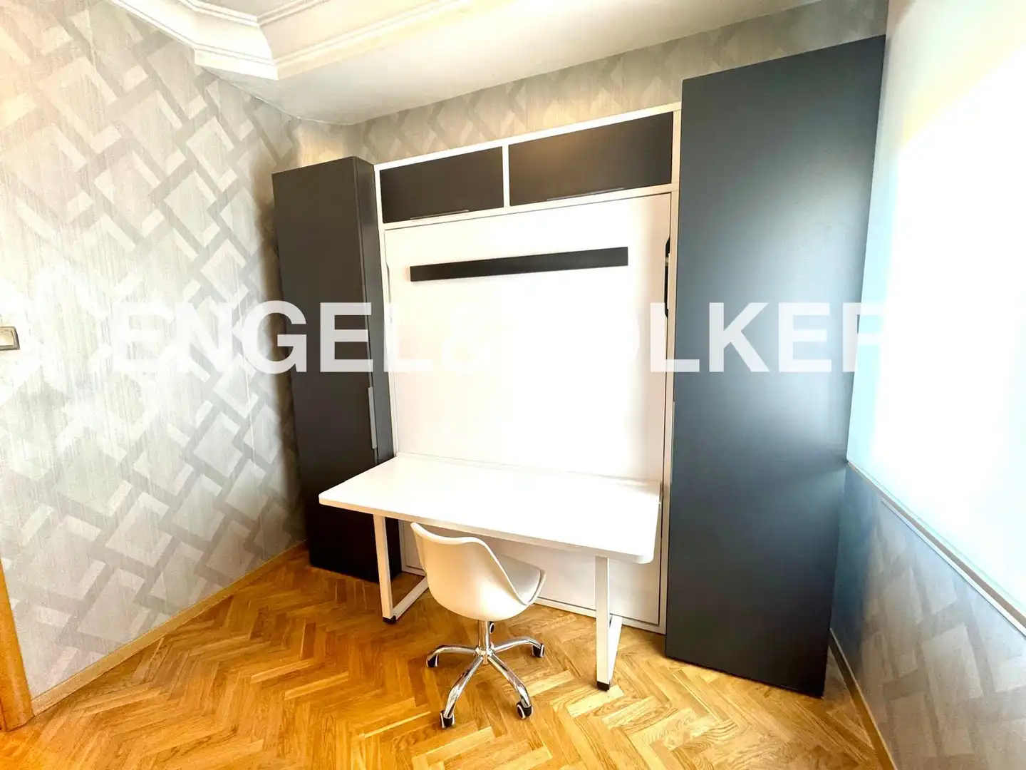 Schlafzimmer von Wohnung zur Miete in Madrid mit Klimaanlage, Heizung und Parkett