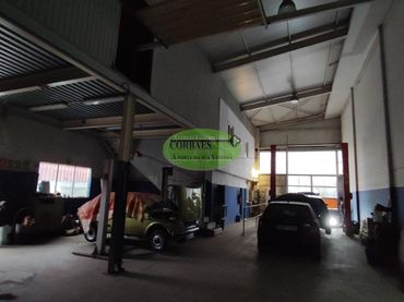 Nave industrial en venta en San Cibrao das Viñas