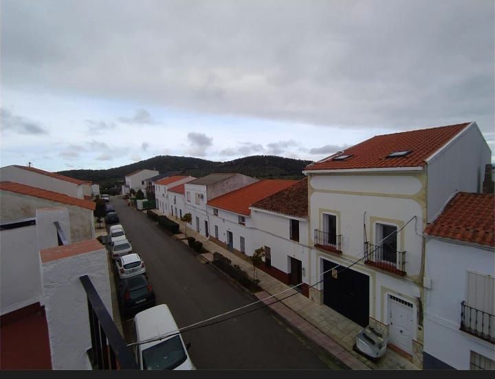 Exterior view of Single-family semi-detached for sale in Cabeza la Vaca  with Terrace