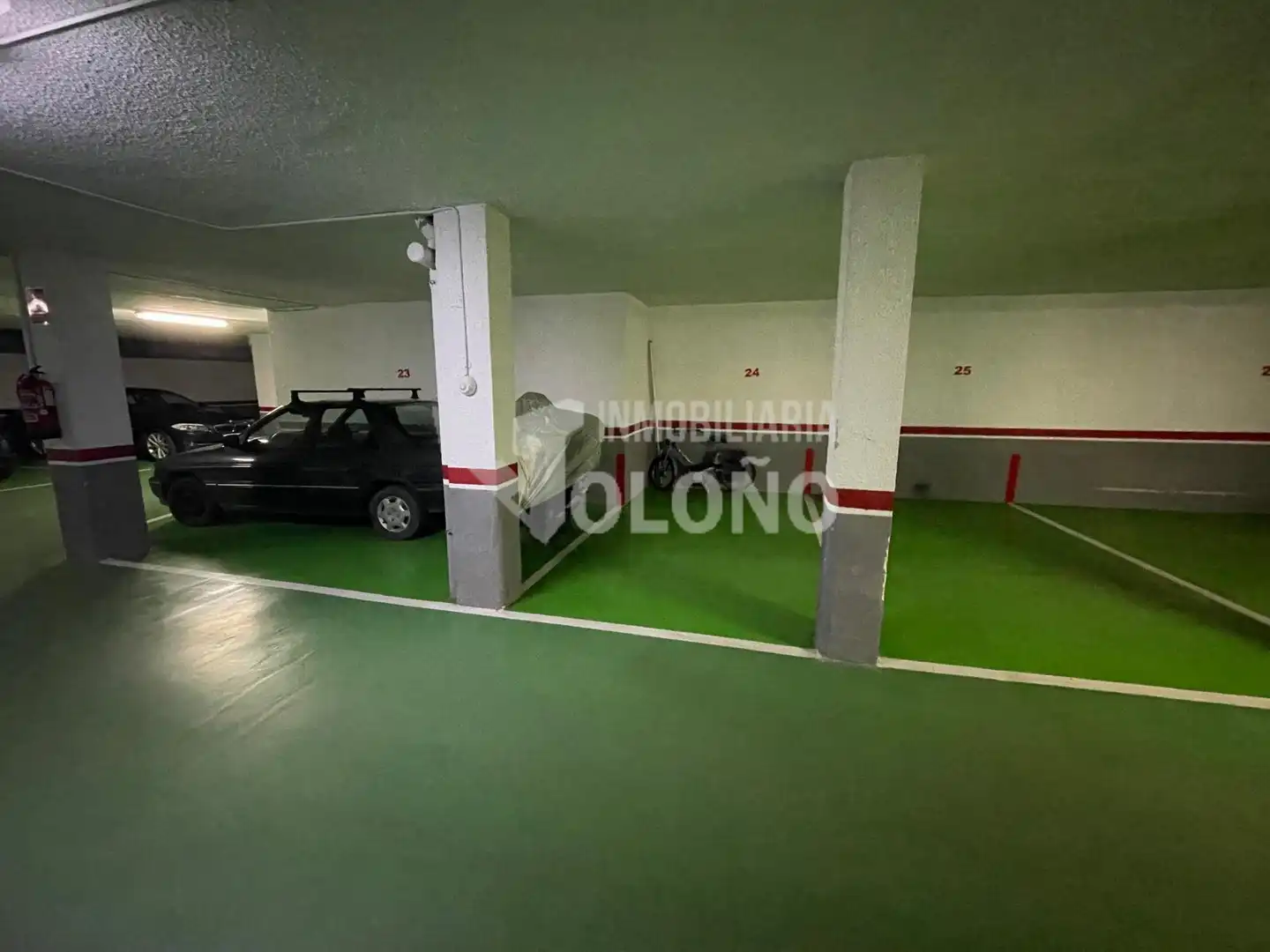 Parkplatz von Garage zum Verkauf in Haro