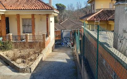 Vista exterior de Casa o xalet en venda en Sils amb Jardí privat