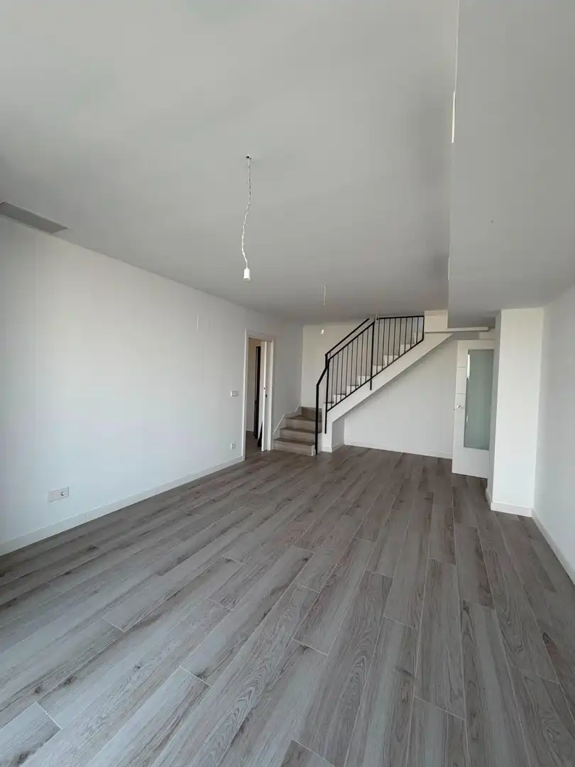 Flat for rent in Madrid  with Heating, Terrace and Storage room