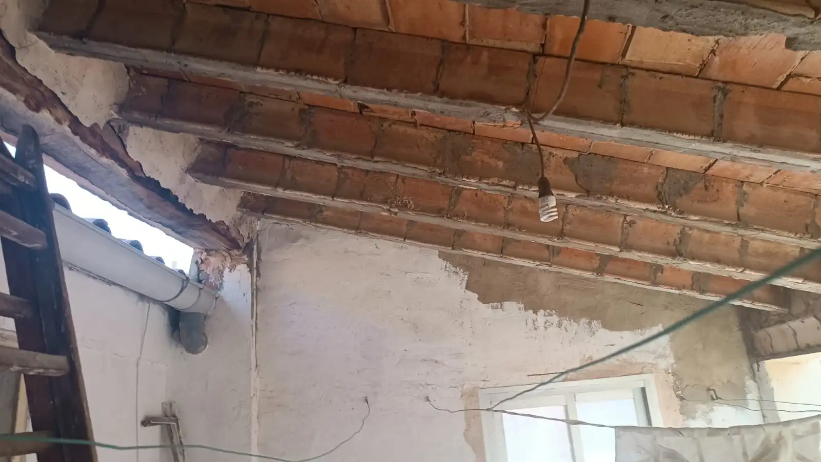 Casa adosada en venda en Flix amb Aire condicionat, Calefacció i Terrassa
