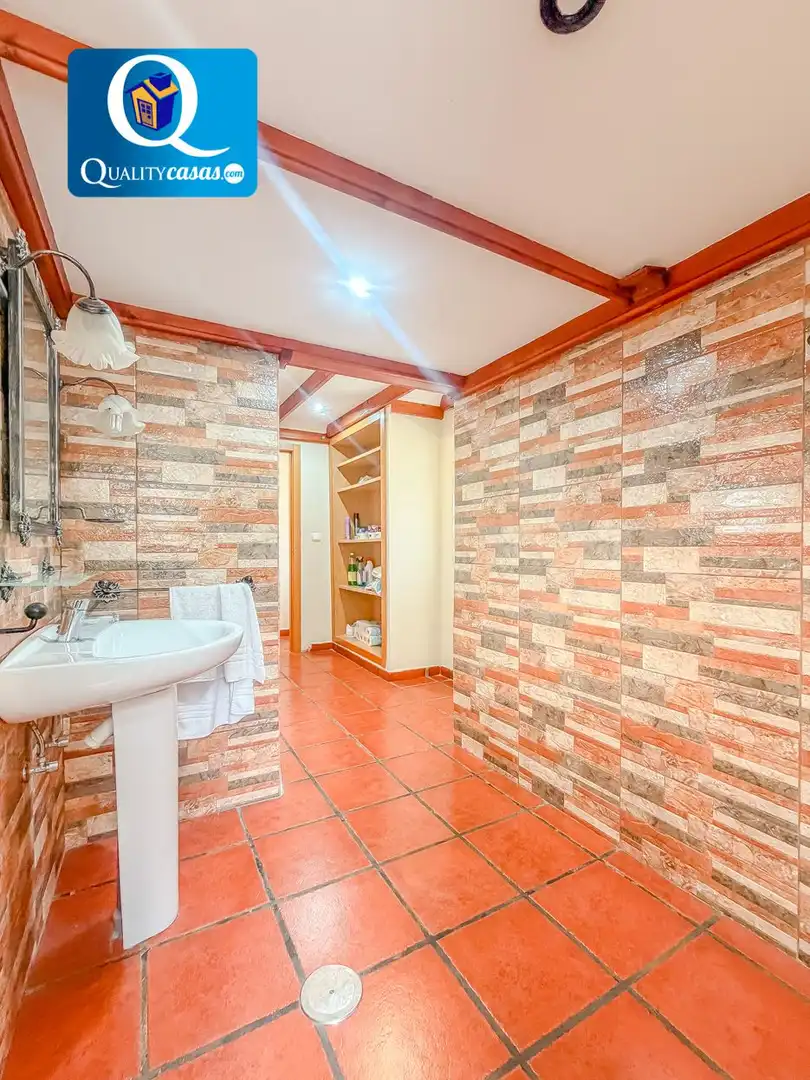 Baño de Casa o chalet en venta en San Vicente del Raspeig / Sant Vicent del Raspeig con Aire acondicionado, Terraza y Trastero