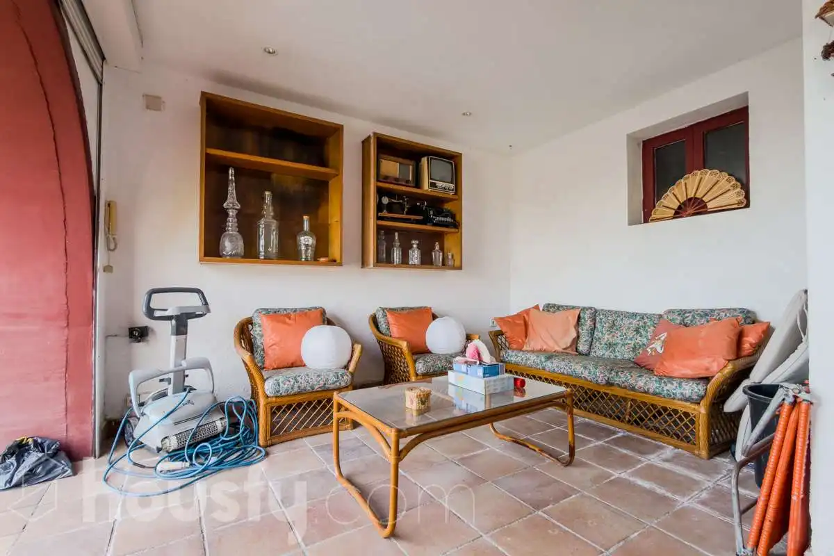Sala d'estar de Casa o xalet en venda en Barcelona amb Aire condicionat, Calefacció i Jardí privat