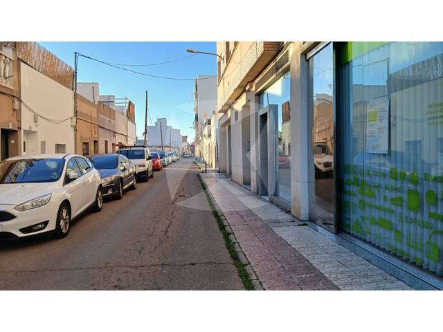 Local comercial en Alquiler en C. Juan Labrado, 73 en San Roque - Ronda Norte