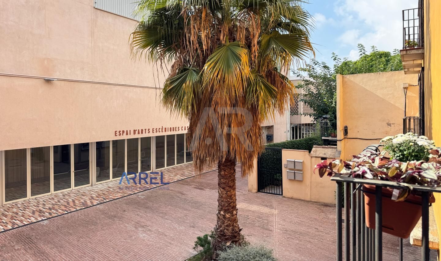 Vista exterior de Pis en venda en Alella amb Aire condicionat