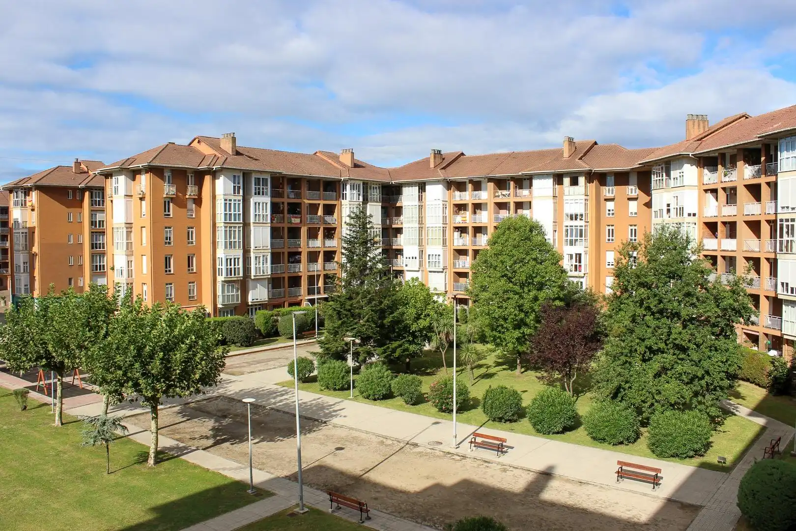 Flat for sale in Calle San Martín del Pino, Peñacastillo - Nueva Montaña