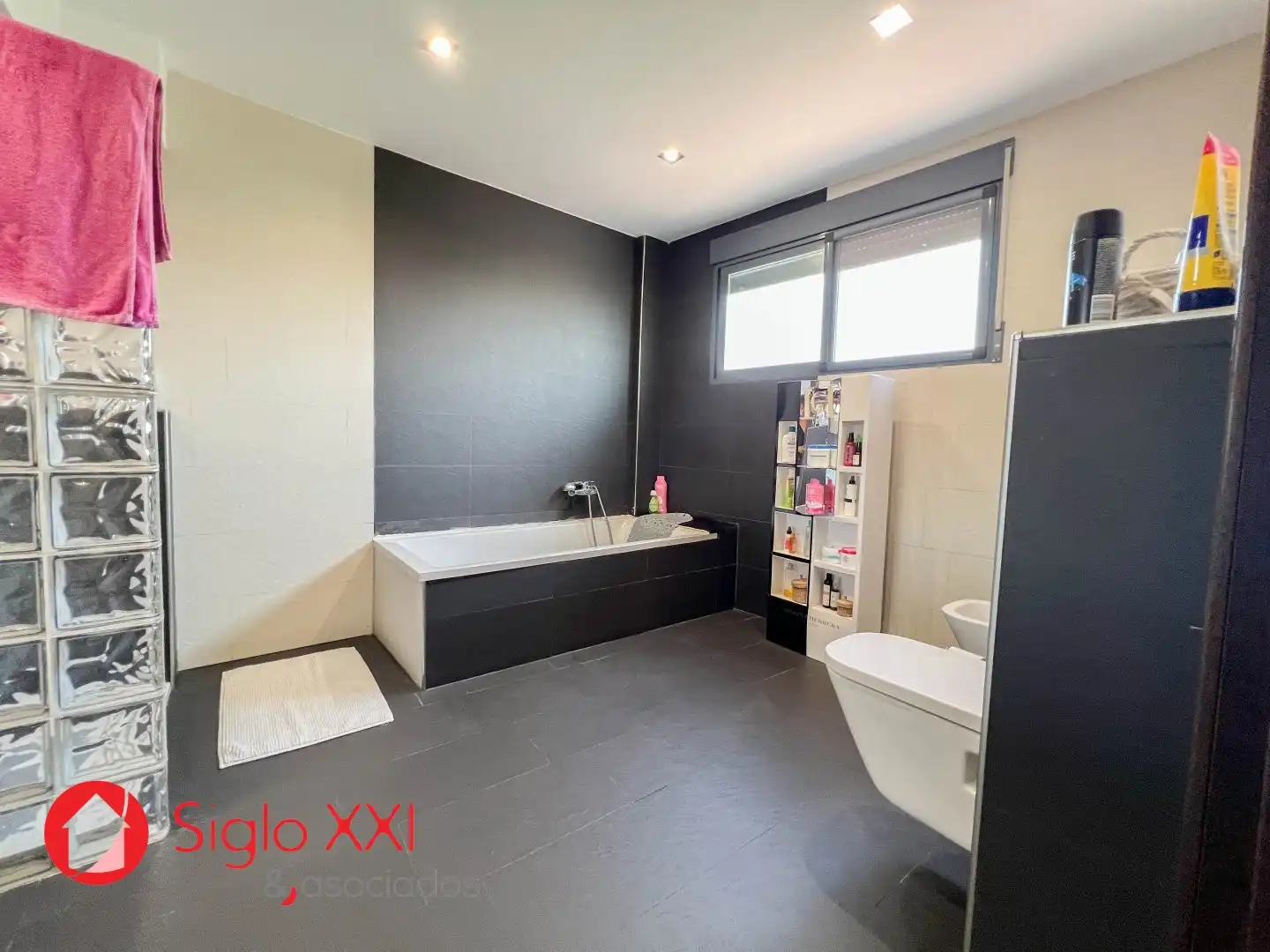 Bathroom of Houses for sale in Les Alqueries / Alquerías del Niño Perdido  with Private garden, Terrace and Balcony