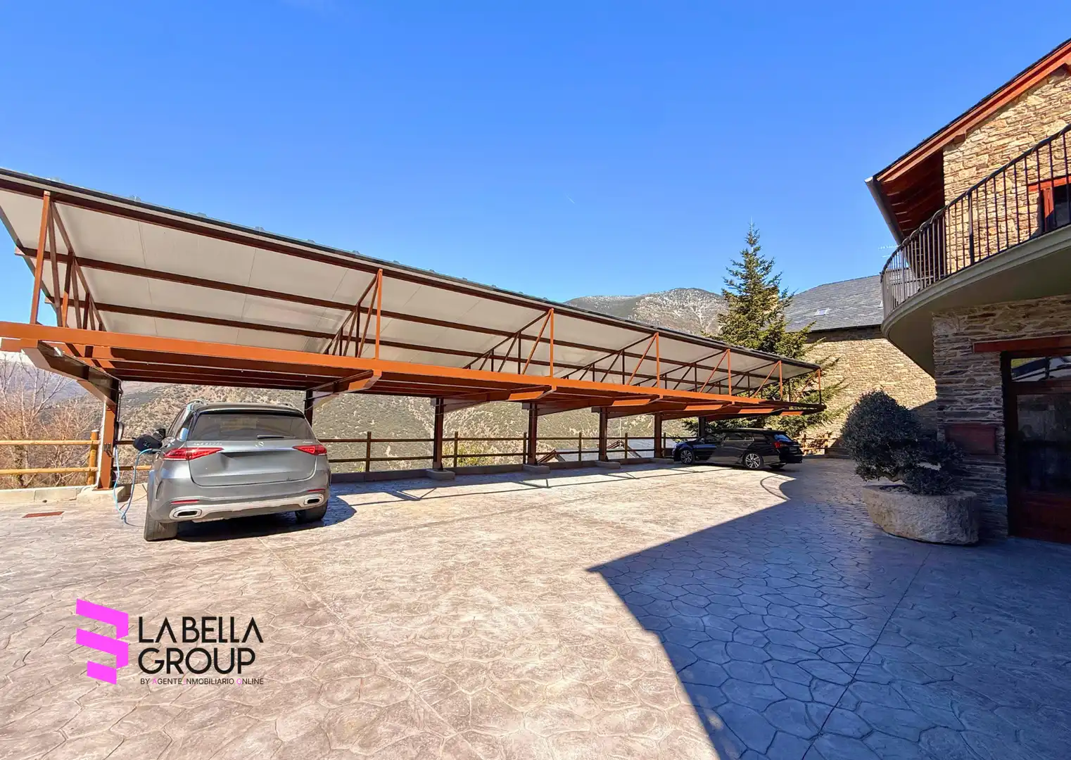 Parking de Casa o chalet en venta en Rialp con Calefacción, Terraza y Balcón