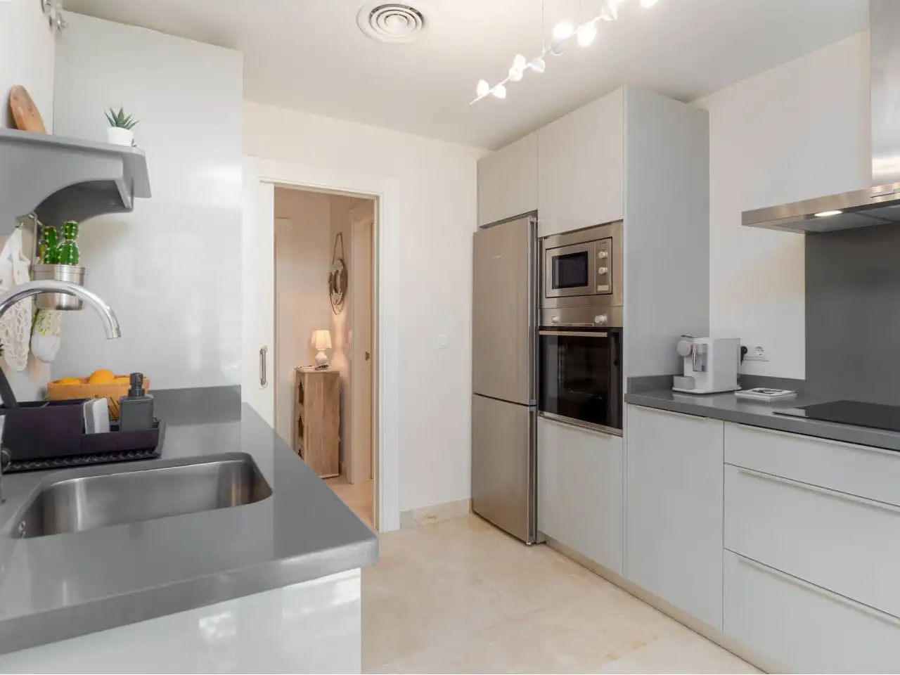 Apartamento con piscina en venta en Urbanizacion Flamingos, imagen 7