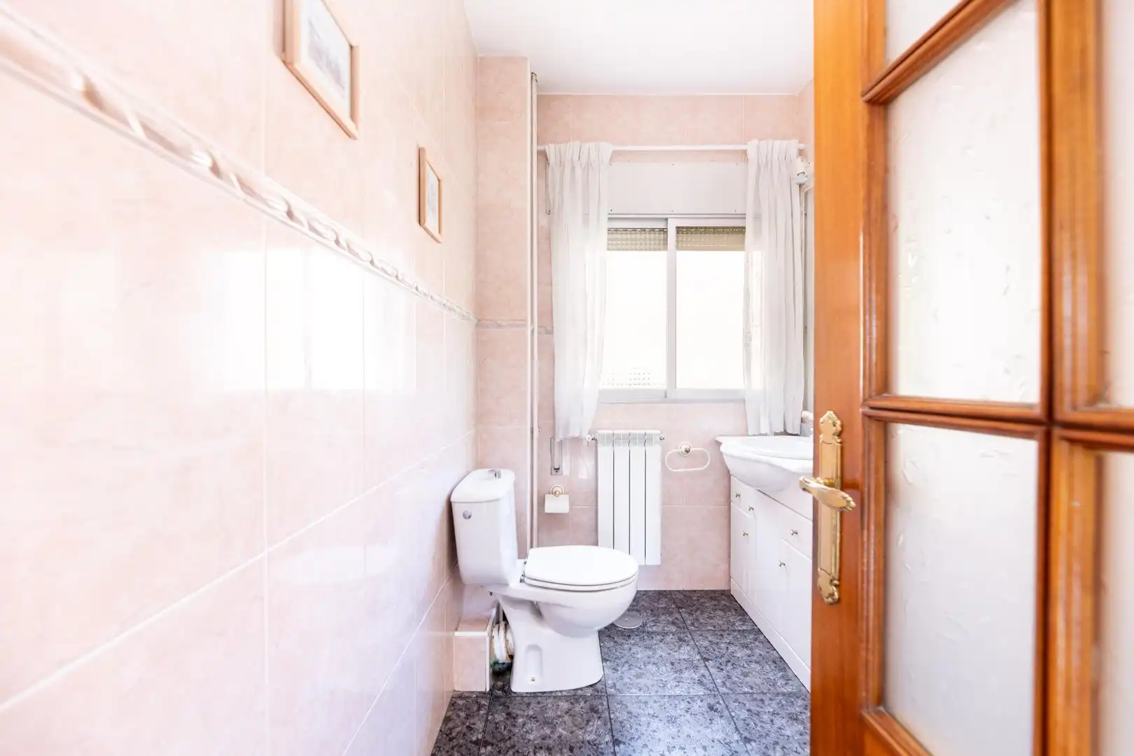 Baño de Piso en venta en Madrid con Calefacción, Parquet y Alarma
