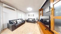 Living room of Flat for sale in Alicante / Alacant  with Air Conditioner and Balcony