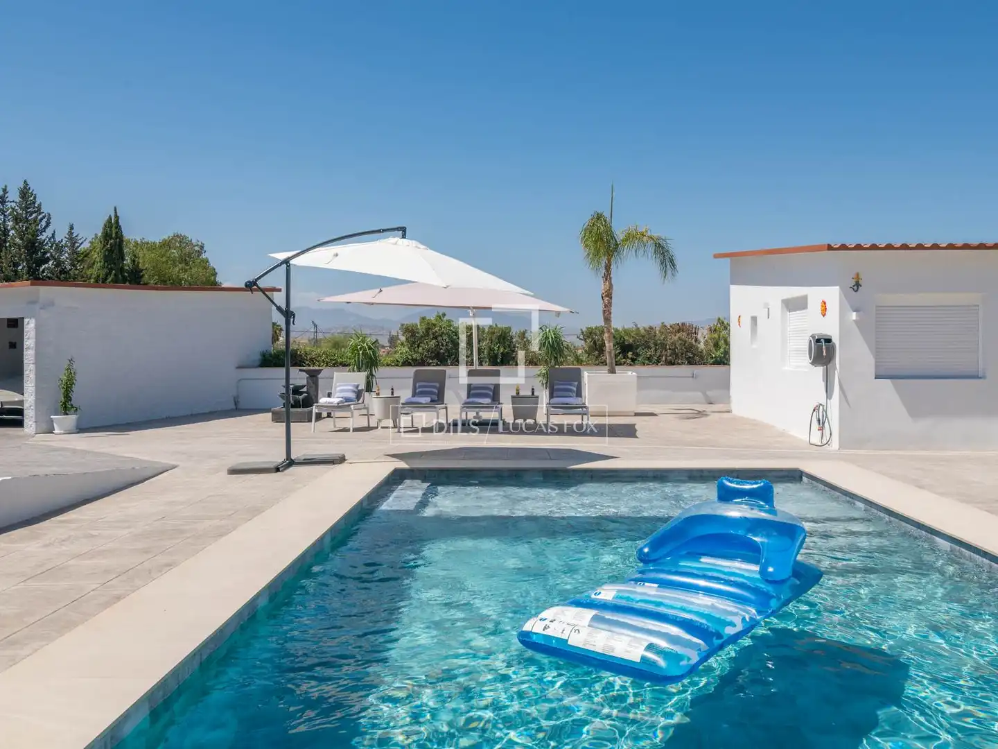 Piscina de Finca rústica en venda en Cártama amb Aire condicionat, Jardí privat i Terrassa