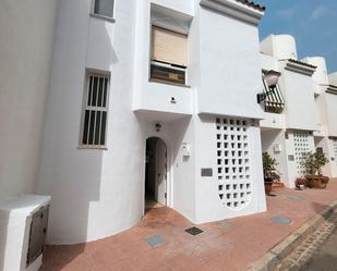 Exterior view of Single-family semi-detached to rent in Almuñécar  with Terrace and Balcony