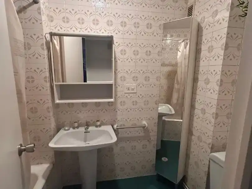 Badezimmer von Wohnung zur Miete in Lugo Capital mit Balkon