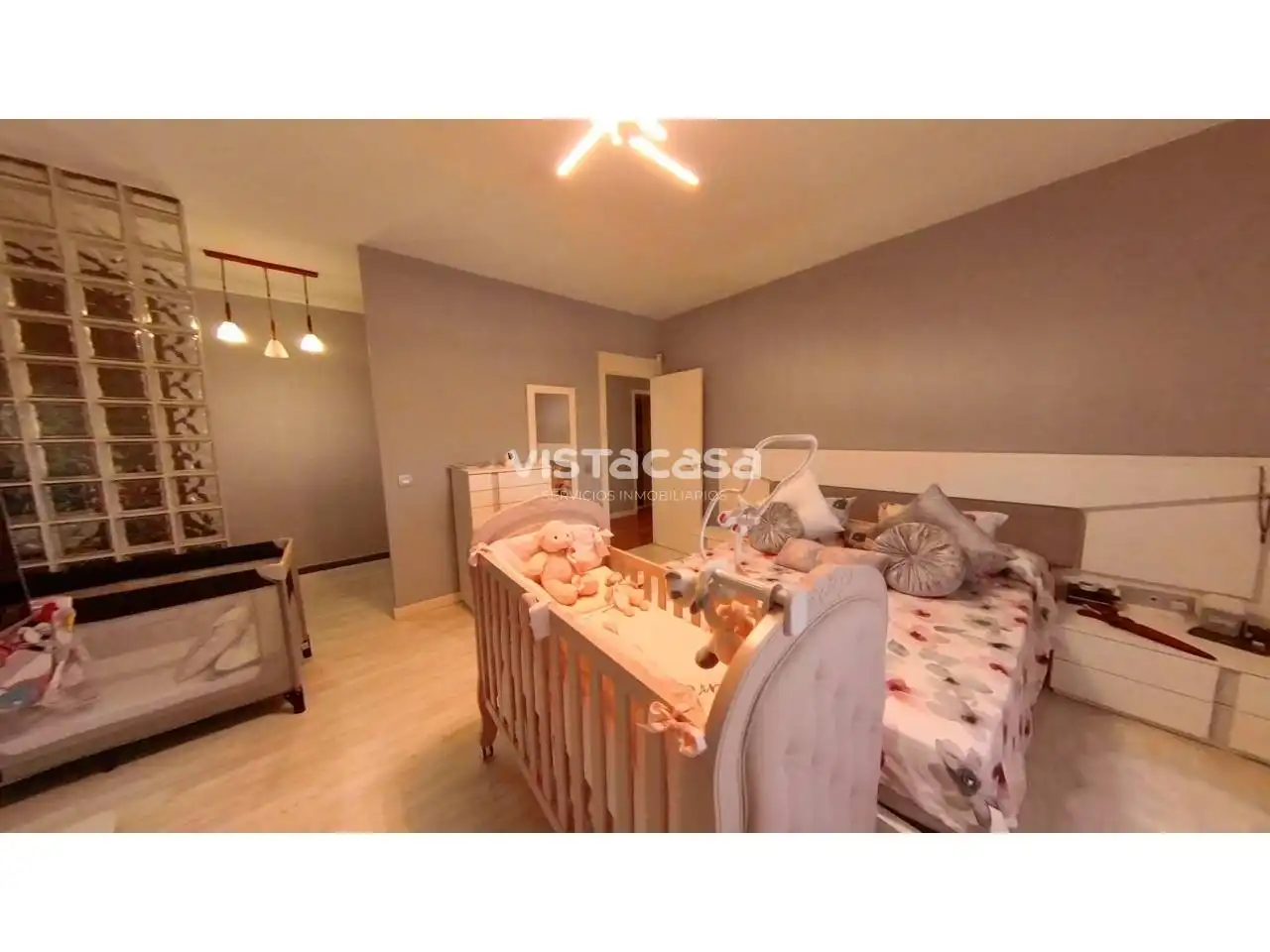 Habitación de Casa o chalet en venta en Carmona con Aire acondicionado, Calefacción y Jardín privado