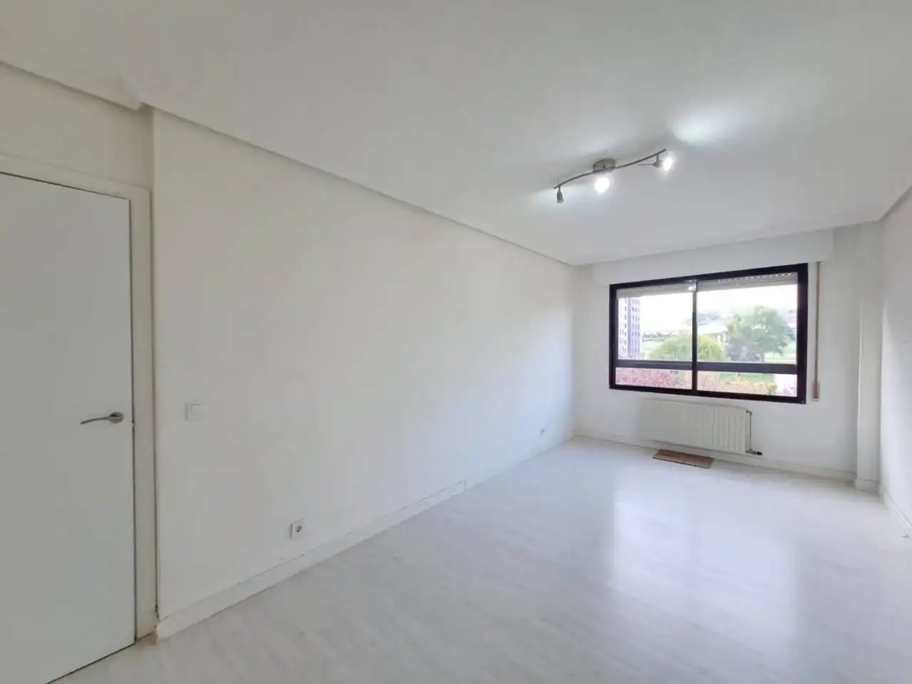 Habitación de Piso en venta en Burgos con Calefacción, Parquet y Trastero