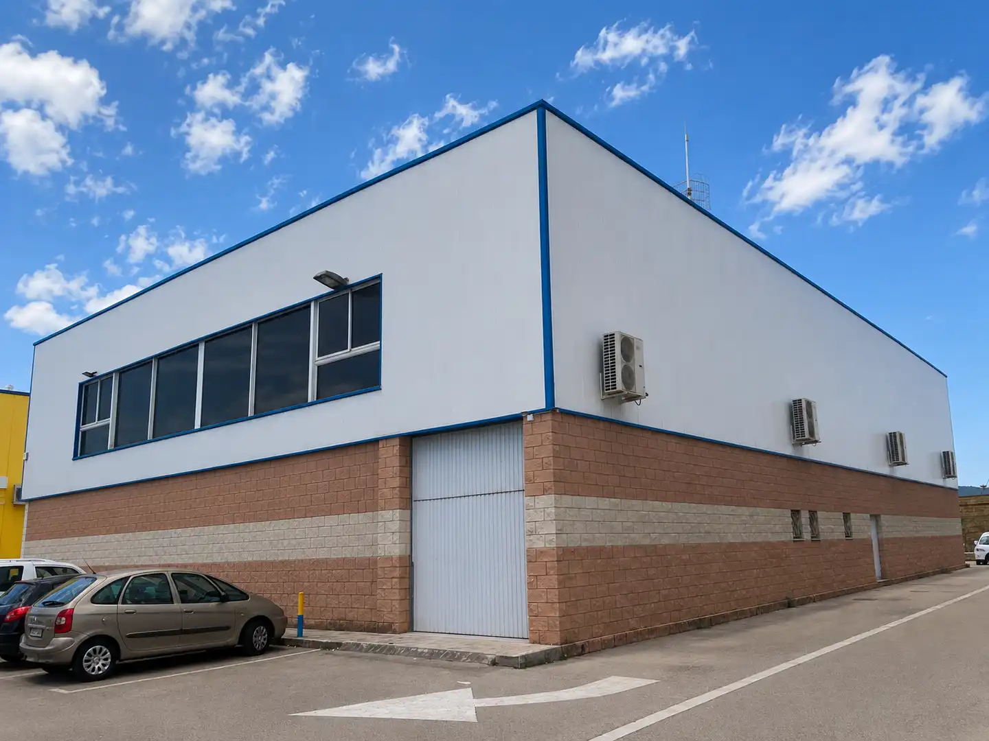 Exterior view of Industrial buildings for rent in Roquetes