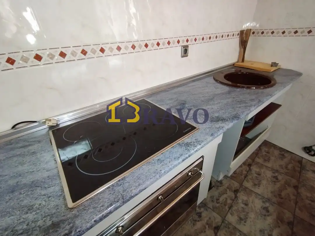 Cocina de Casa o chalet en venta en Medina de Pomar con Calefacción, Jardín privado y Terraza
