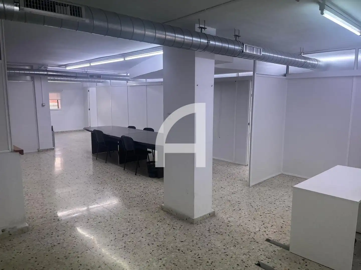 Oficina de lloguer en Terrassa amb Aire condicionat i Calefacció