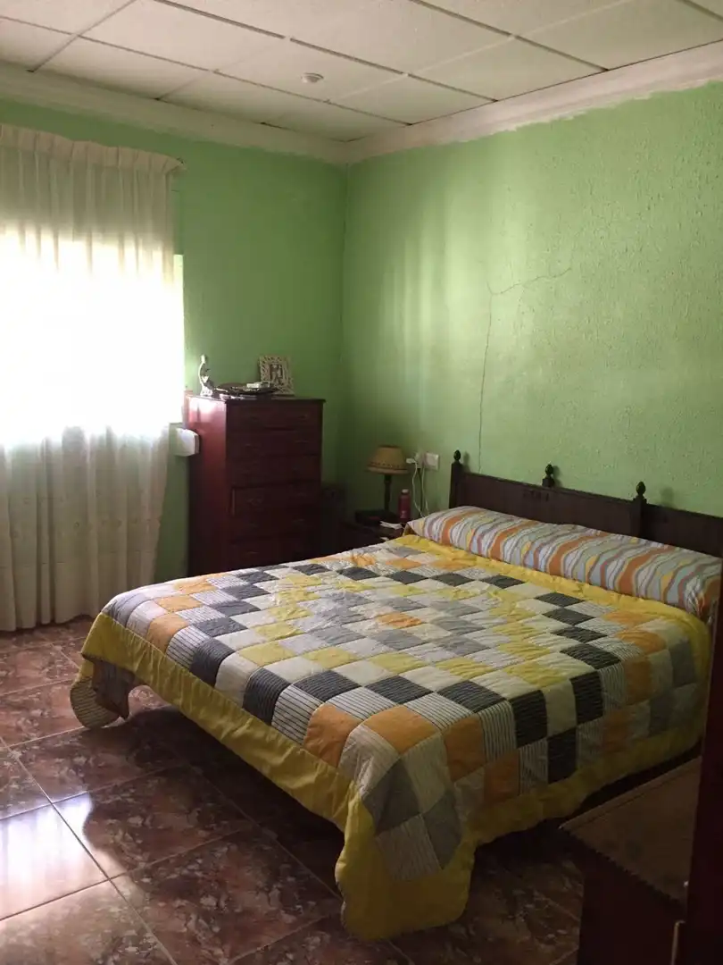 Habitación de Casa o chalet en venta en El Pinós / Pinoso con Calefacción, Piscina y Amueblado