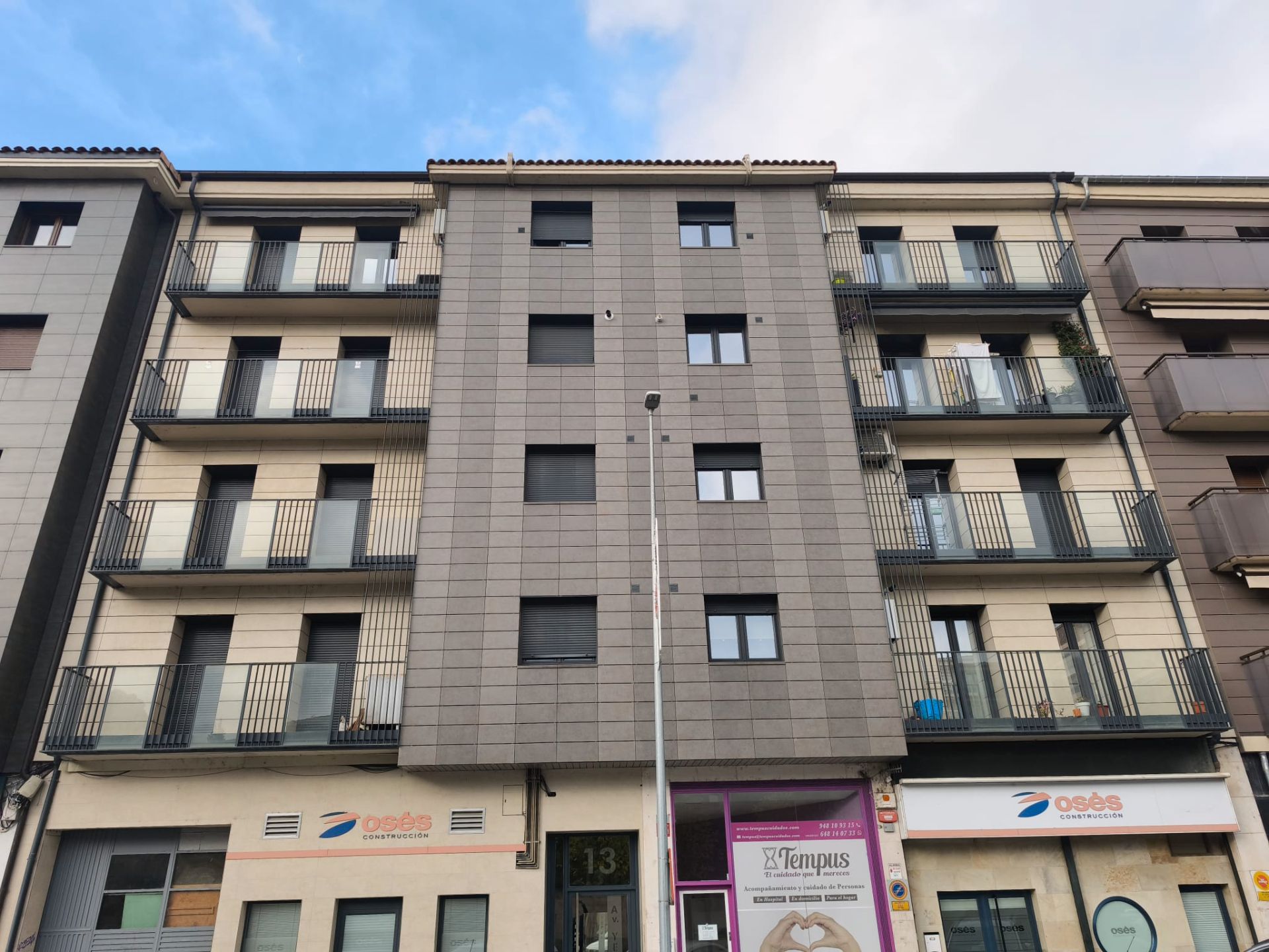 Pis en venda a Avenida Yerri